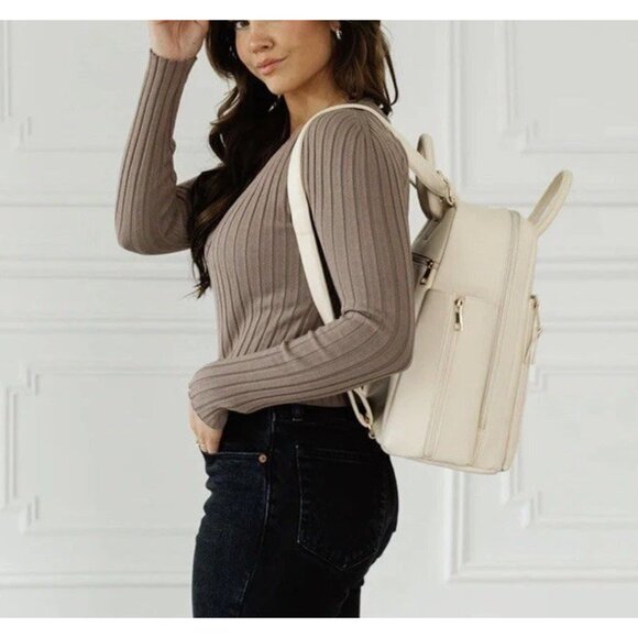 AYLA Co DIAPER BAG white cream Women’s Large Bag Travel Multipocket Carryon - Picture 5 of 16